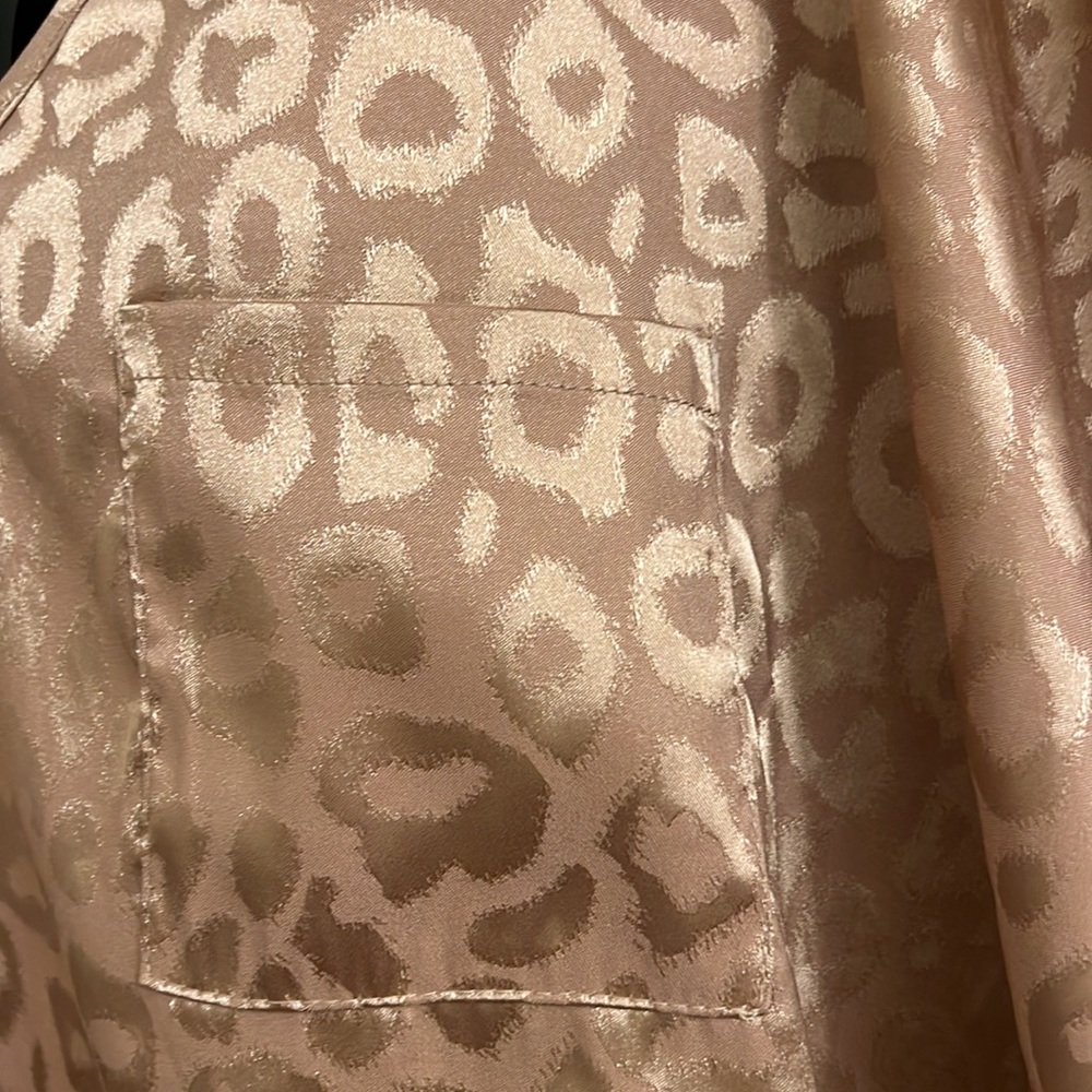 Silky top - Picture 2 of 2
